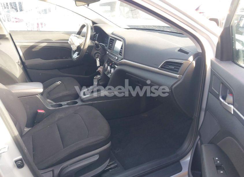 Photo 5 of 2019 Hyundai Elantra SEL (VIN 5NPD84LF6KH495702)