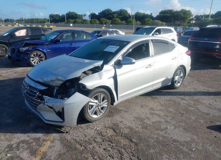 Photo 2 of 2020 Hyundai Elantra SEL (VIN 5NPD84LF6LH507008)