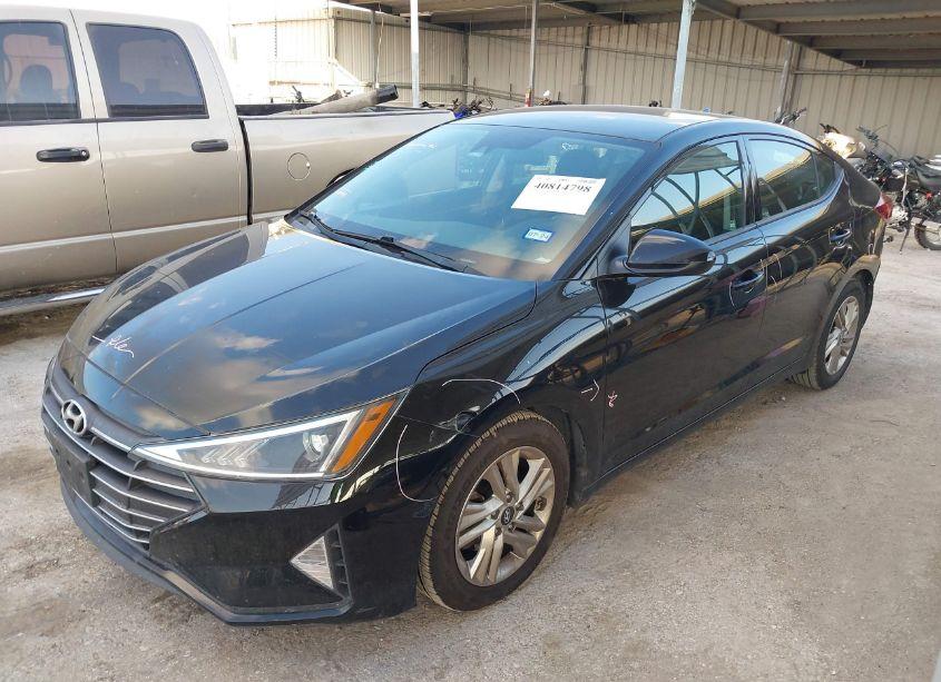 Photo 2 of 2020 Hyundai Elantra SEL (VIN 5NPD84LF6LH512998)