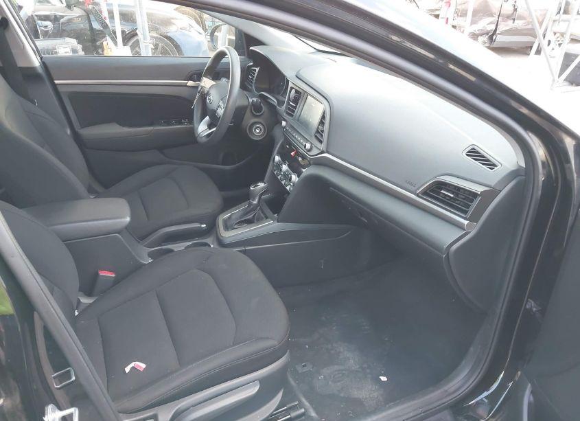 Photo 5 of 2020 Hyundai Elantra SEL (VIN 5NPD84LF6LH512998)