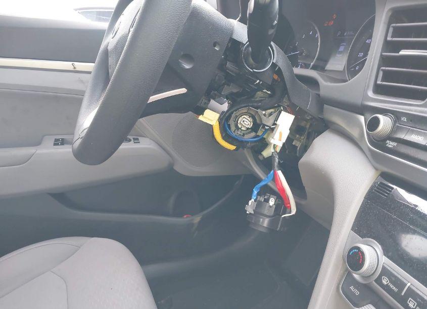 Photo 17 of 2020 Hyundai Elantra SEL (VIN 5NPD84LF6LH537500)