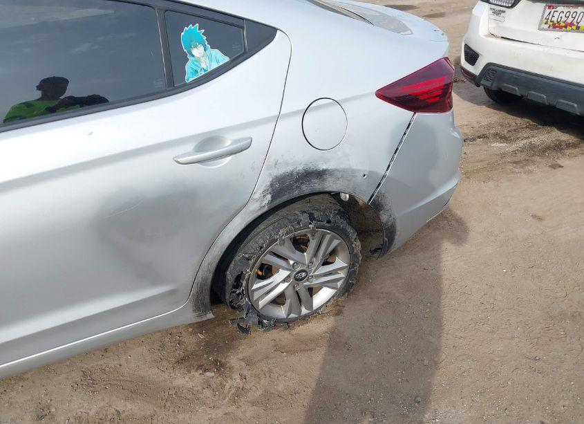 Photo 6 of 2020 Hyundai Elantra SEL (VIN 5NPD84LF6LH537500)