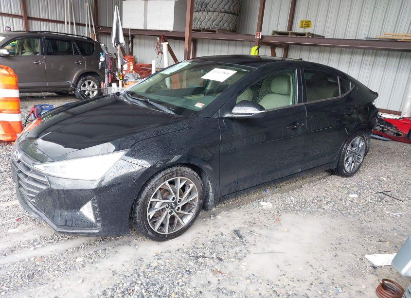 Photo 2 of 2020 Hyundai Elantra LIMITED (VIN 5NPD84LF6LH542695)