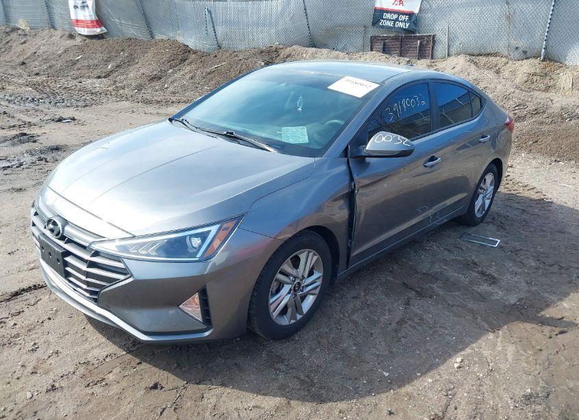 Photo 2 of 2020 Hyundai Elantra SEL (VIN 5NPD84LF6LH543801)