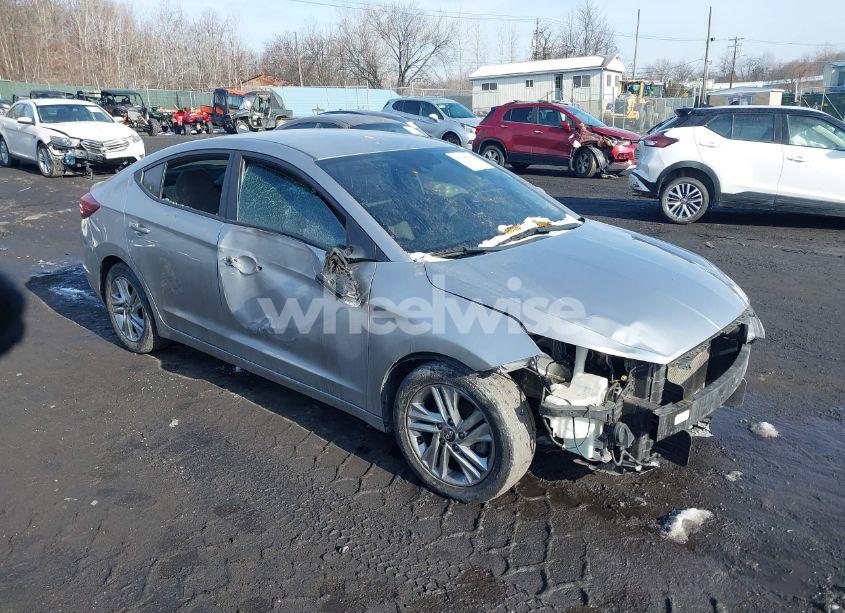 2020 Hyundai Elantra SEL (VIN 5NPD84LF6LH552823) main photo