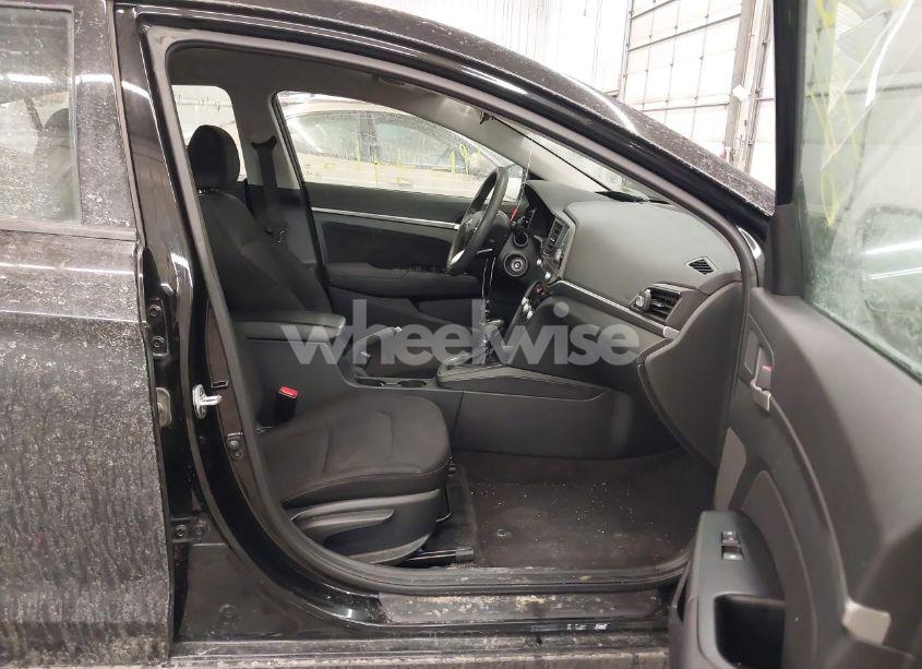 Photo 5 of 2020 Hyundai Elantra SEL (VIN 5NPD84LF6LH555236)