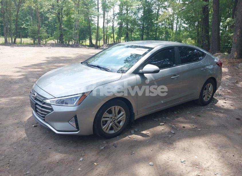 Photo 2 of 2020 Hyundai Elantra SEL (VIN 5NPD84LF6LH564910)