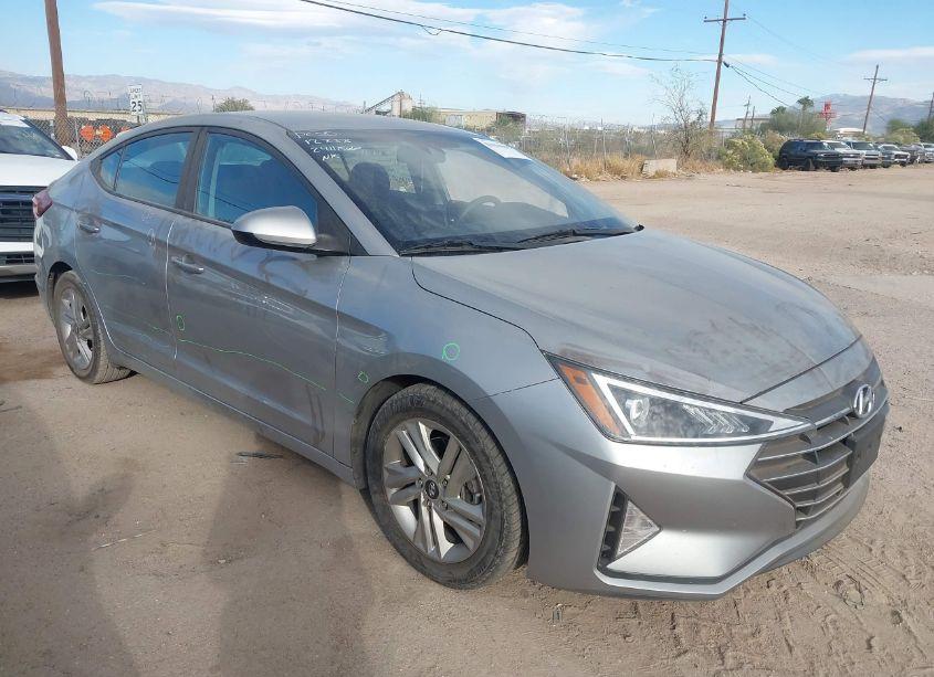 2020 Hyundai Elantra SEL (VIN 5NPD84LF6LH571629) main photo