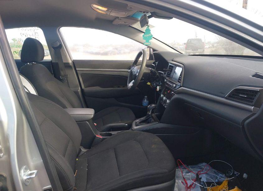 Photo 5 of 2020 Hyundai Elantra SEL (VIN 5NPD84LF6LH571629)