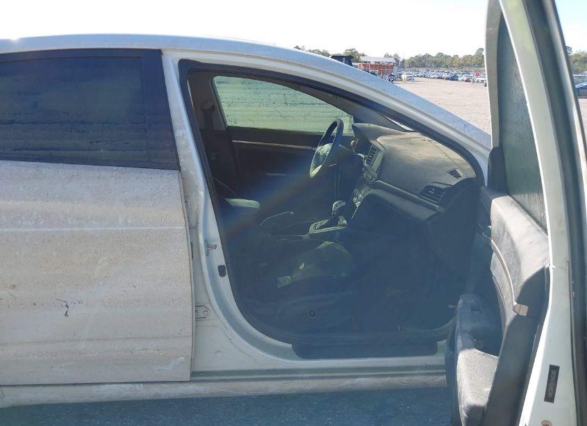 Photo 5 of 2020 Hyundai Elantra VALUE EDITION (VIN 5NPD84LF6LH603494)