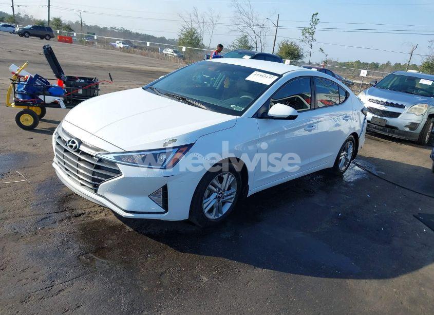 Photo 2 of 2020 Hyundai Elantra SEL (VIN 5NPD84LF6LH605097)