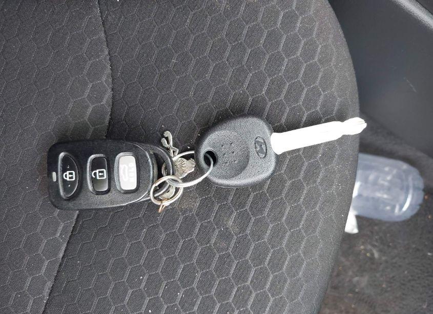 Photo 11 of 2020 Hyundai Elantra SEL (VIN 5NPD84LF6LH621185)