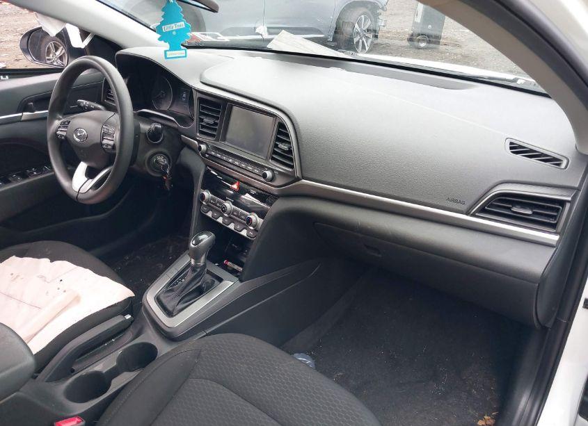 Photo 5 of 2020 Hyundai Elantra SEL (VIN 5NPD84LF6LH621185)