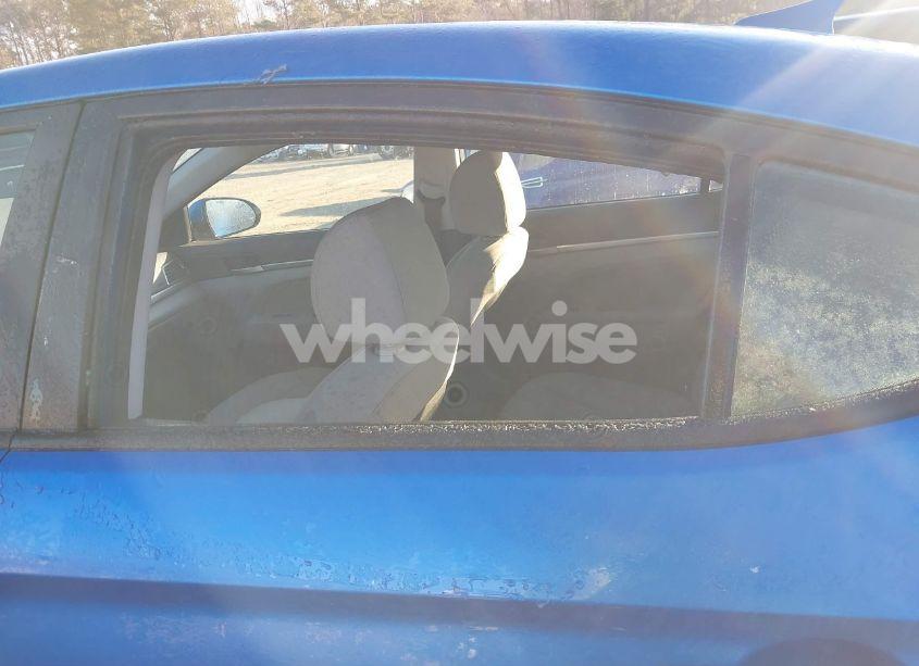 Photo 17 of 2017 Hyundai Elantra SE (VIN 5NPD84LF7HH001310)