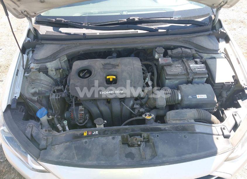 Photo 10 of 2017 Hyundai Elantra SE (VIN 5NPD84LF7HH005132)