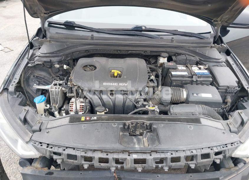 Photo 10 of 2017 Hyundai Elantra SE (VIN 5NPD84LF7HH009262)