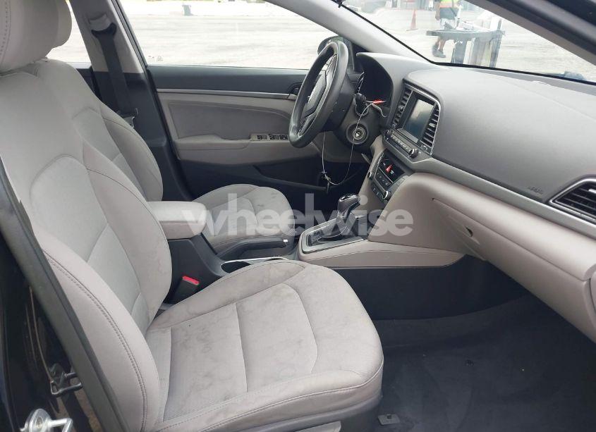 Photo 5 of 2017 Hyundai Elantra SE (VIN 5NPD84LF7HH009262)