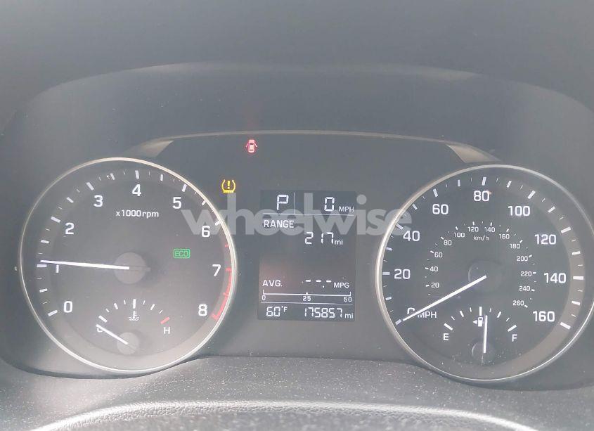 Photo 7 of 2017 Hyundai Elantra SE (VIN 5NPD84LF7HH009262)