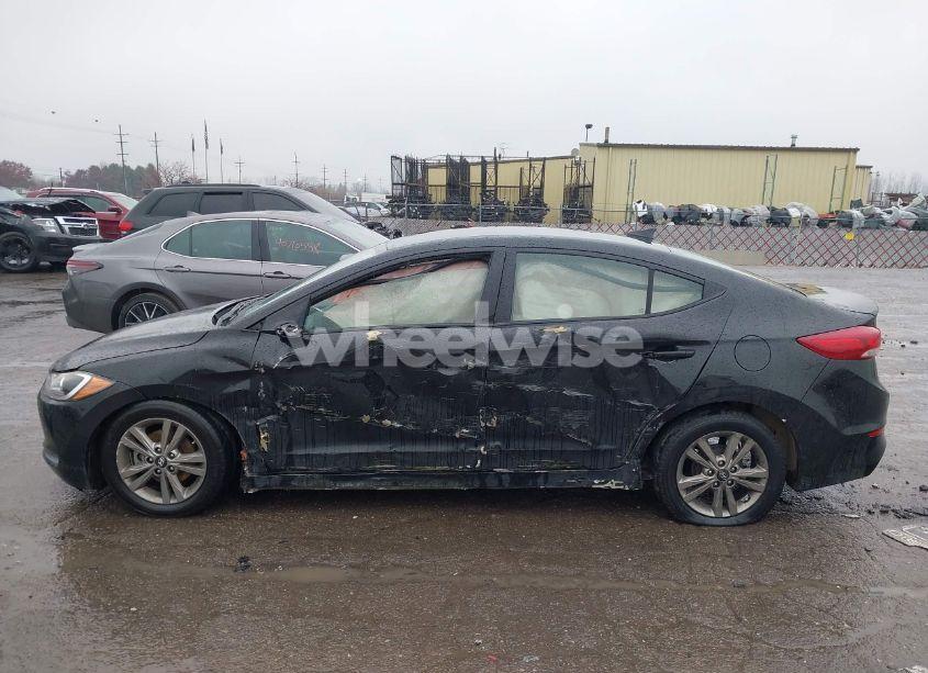 Photo 13 of 2017 Hyundai Elantra SE (VIN 5NPD84LF7HH018432)