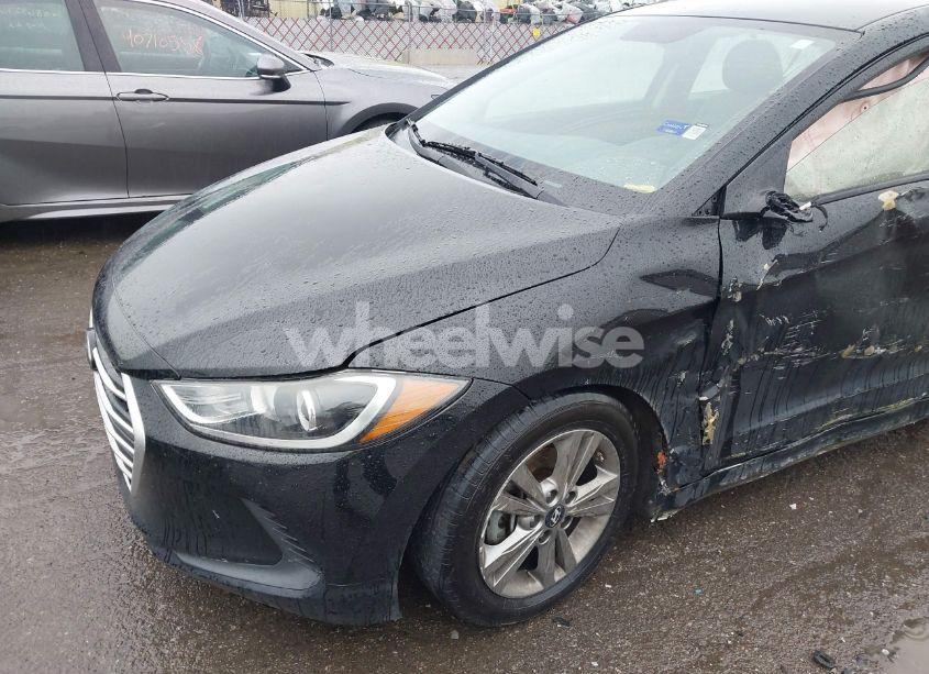 Photo 6 of 2017 Hyundai Elantra SE (VIN 5NPD84LF7HH018432)