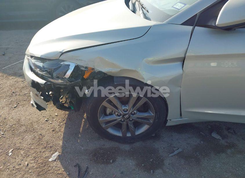 Photo 6 of 2017 Hyundai Elantra SE (VIN 5NPD84LF7HH021041)