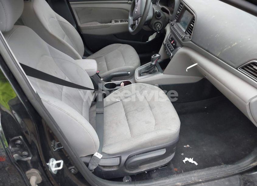 Photo 5 of 2017 Hyundai Elantra SE (VIN 5NPD84LF7HH022111)
