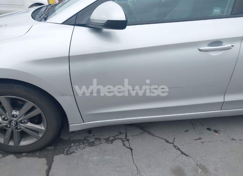 Photo 6 of 2017 Hyundai Elantra SE (VIN 5NPD84LF7HH022335)