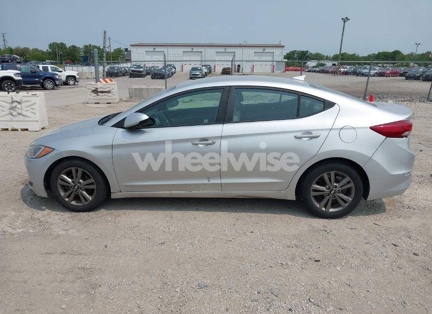 Photo 14 of 2017 Hyundai Elantra SE (VIN 5NPD84LF7HH030855)