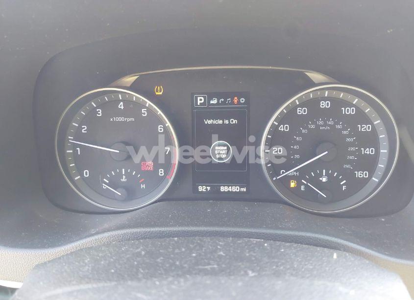 Photo 7 of 2017 Hyundai Elantra LIMITED (VIN 5NPD84LF7HH036798)