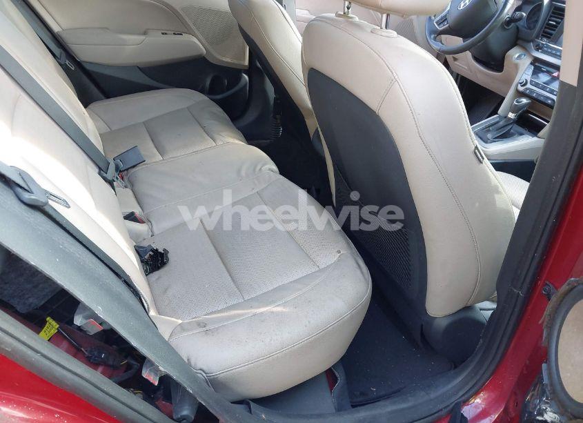 Photo 8 of 2017 Hyundai Elantra LIMITED (VIN 5NPD84LF7HH036798)
