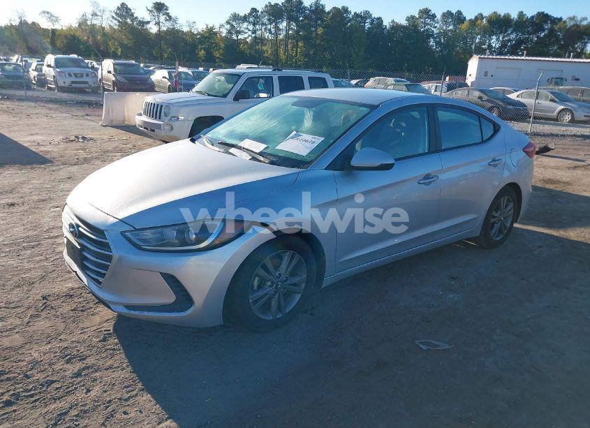 Photo 2 of 2017 Hyundai Elantra SE (VIN 5NPD84LF7HH038325)
