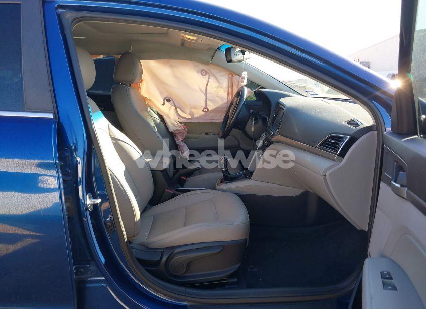 Photo 5 of 2017 Hyundai Elantra LIMITED (VIN 5NPD84LF7HH041256)