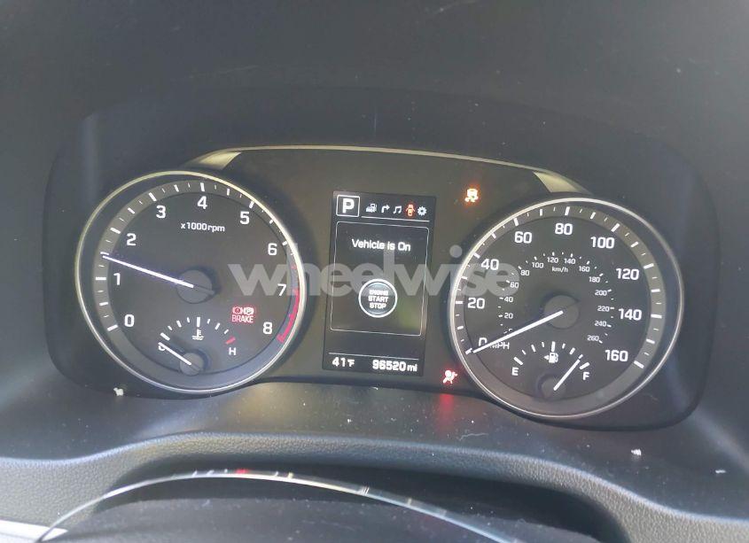 Photo 7 of 2017 Hyundai Elantra LIMITED (VIN 5NPD84LF7HH041256)