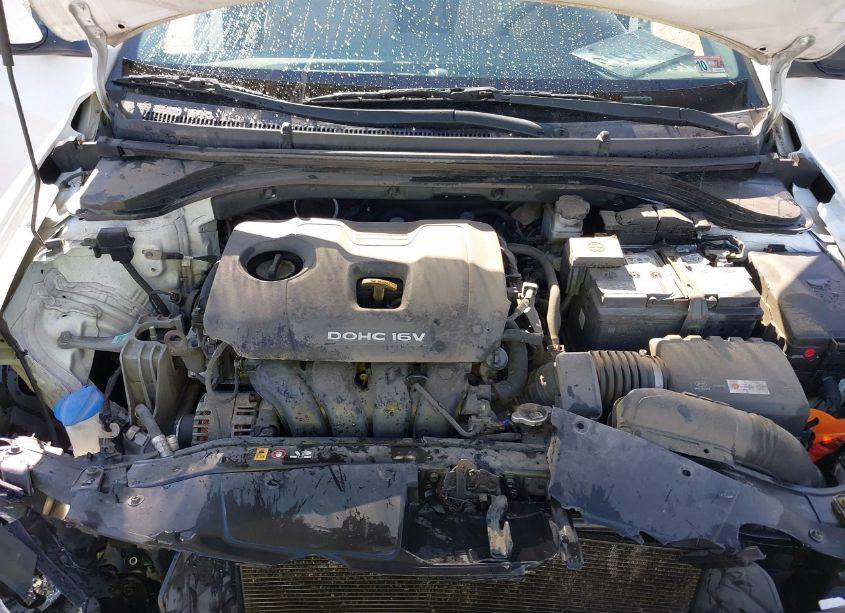 Photo 10 of 2017 Hyundai Elantra SE (VIN 5NPD84LF7HH041452)