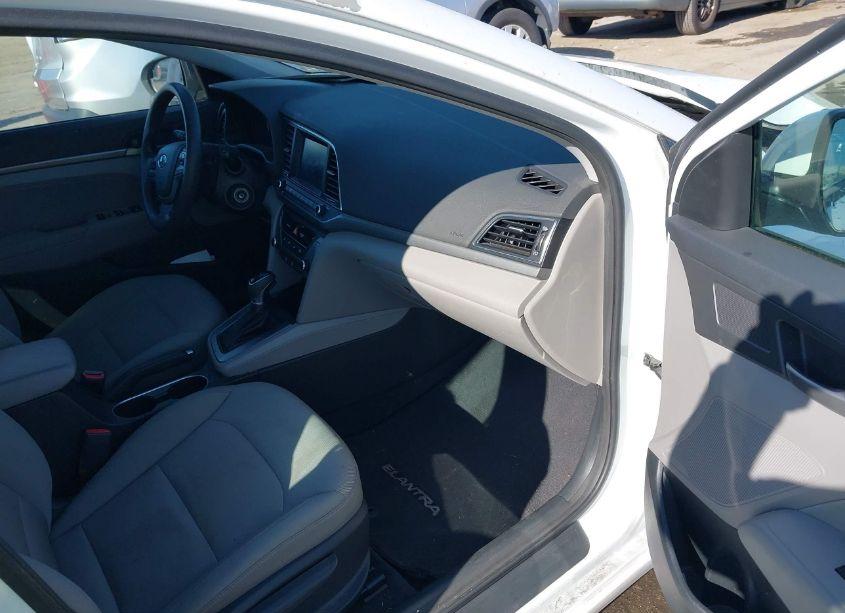 Photo 5 of 2017 Hyundai Elantra SE (VIN 5NPD84LF7HH041452)