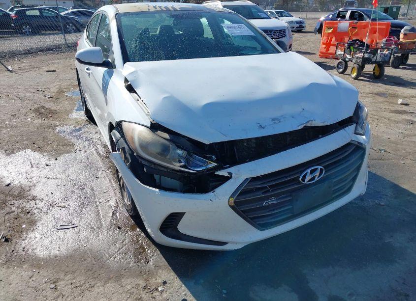 Photo 6 of 2017 Hyundai Elantra SE (VIN 5NPD84LF7HH041452)