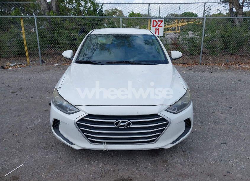 Photo 13 of 2017 Hyundai Elantra SE (VIN 5NPD84LF7HH058347)