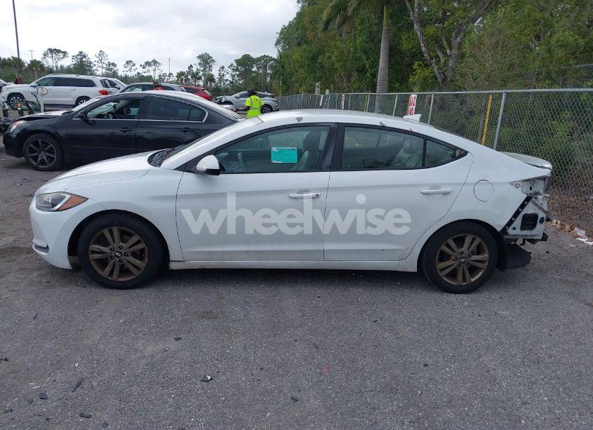 Photo 15 of 2017 Hyundai Elantra SE (VIN 5NPD84LF7HH058347)