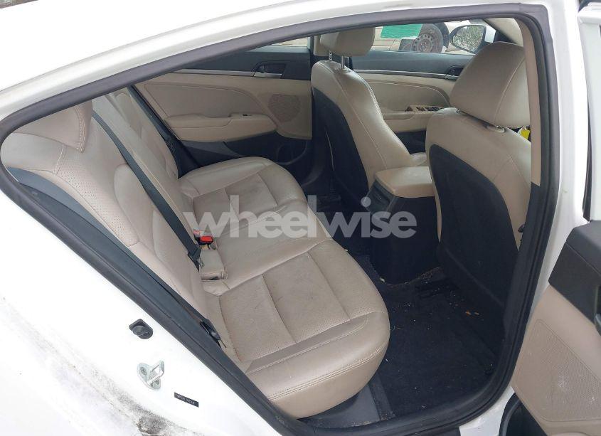 Photo 8 of 2017 Hyundai Elantra SE (VIN 5NPD84LF7HH058347)