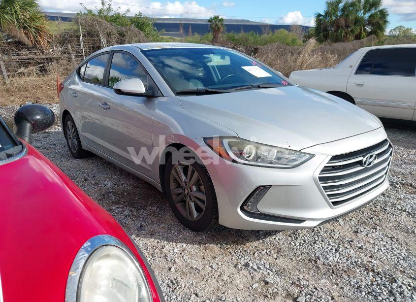 2017 Hyundai Elantra SE (VIN 5NPD84LF7HH066948) main photo