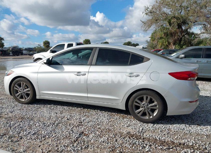 Photo 15 of 2017 Hyundai Elantra SE (VIN 5NPD84LF7HH066948)