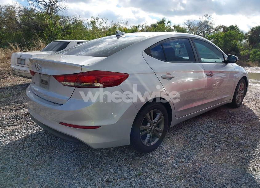 Photo 4 of 2017 Hyundai Elantra SE (VIN 5NPD84LF7HH066948)