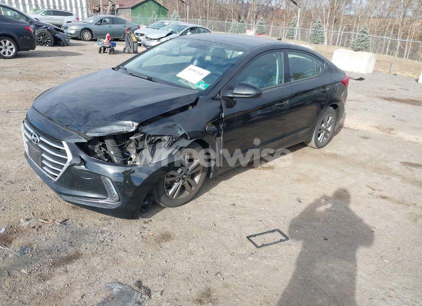 Photo 2 of 2017 Hyundai Elantra SE (VIN 5NPD84LF7HH077559)