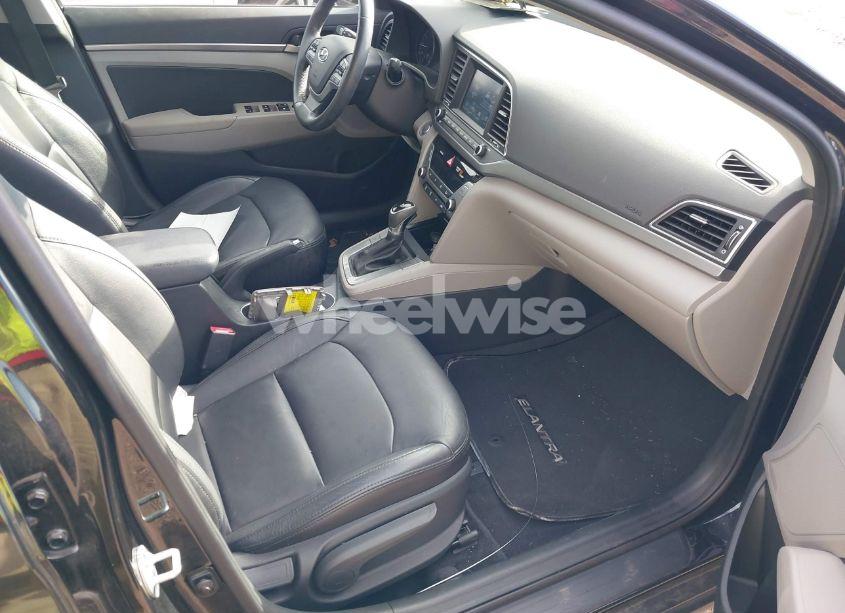 Photo 5 of 2017 Hyundai Elantra SE (VIN 5NPD84LF7HH077559)