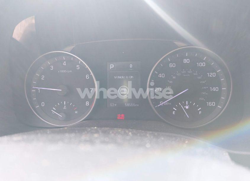 Photo 7 of 2017 Hyundai Elantra SE (VIN 5NPD84LF7HH077559)