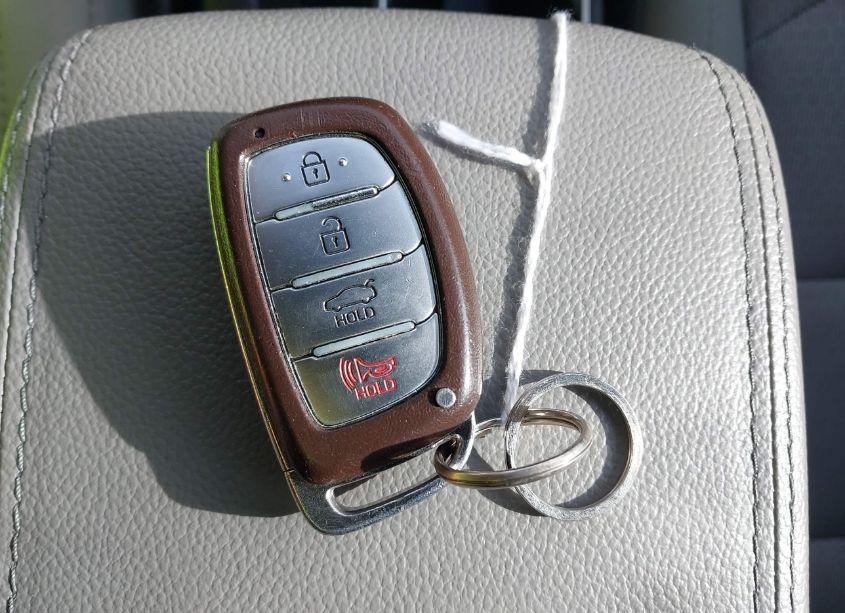 Photo 11 of 2017 Hyundai Elantra SE (VIN 5NPD84LF7HH097939)