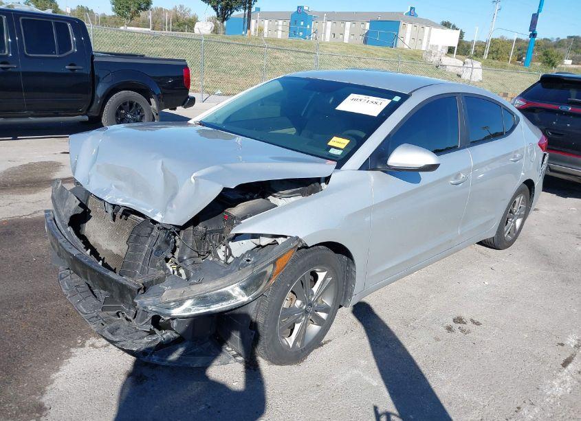 Photo 2 of 2017 Hyundai Elantra SE (VIN 5NPD84LF7HH128199)