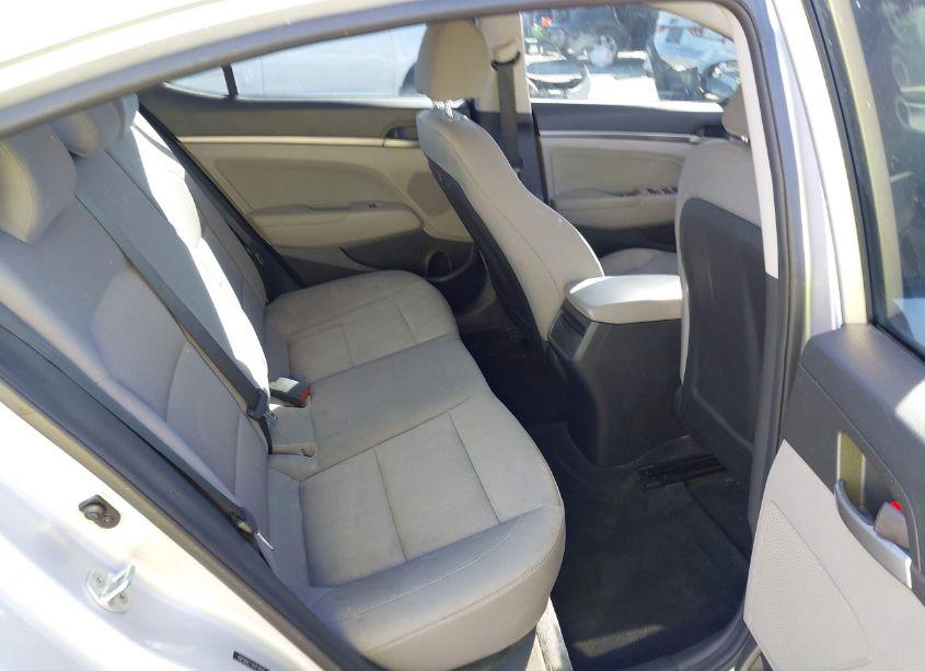 Photo 8 of 2017 Hyundai Elantra SE (VIN 5NPD84LF7HH128199)