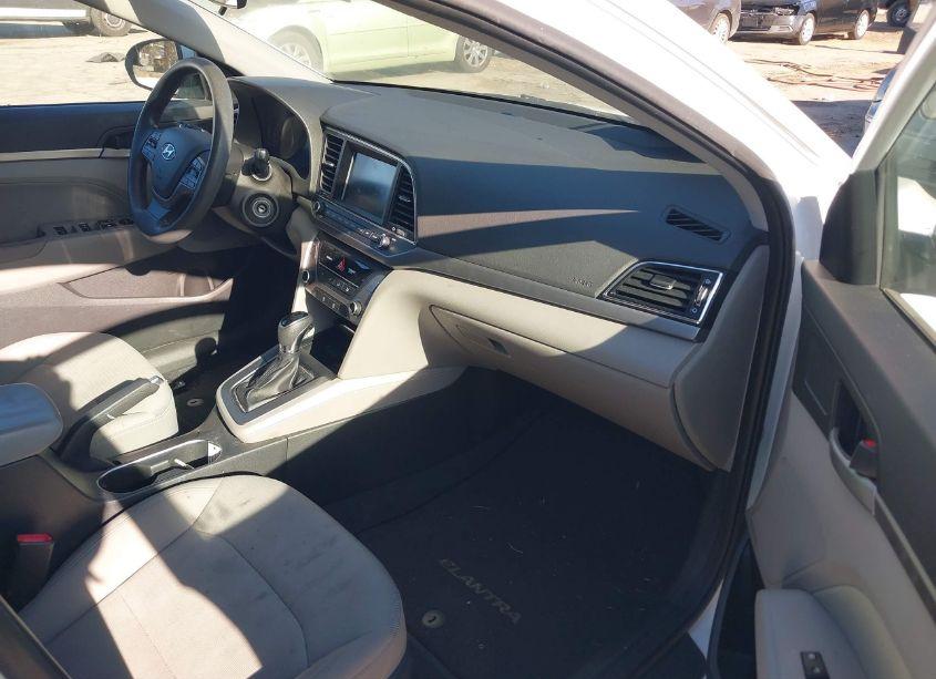 Photo 5 of 2017 Hyundai Elantra SE (VIN 5NPD84LF7HH128428)