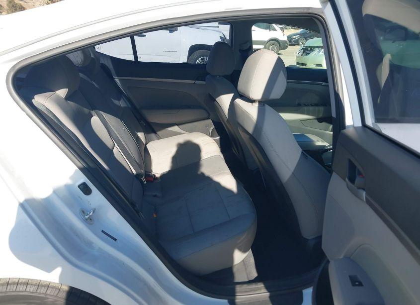 Photo 8 of 2017 Hyundai Elantra SE (VIN 5NPD84LF7HH128428)